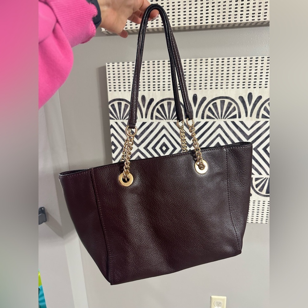 Coach Turnlock Chain Tote Burgundy Pebble Leather - Picture 5 of 12